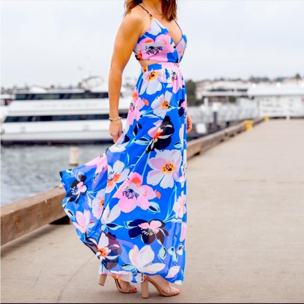 Express Size XS floral blue/pink cutout lace back maxi dress NWOT - Picture 1 of 9